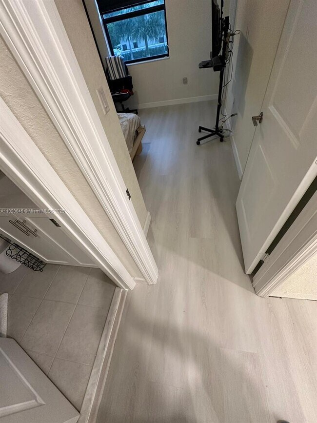 Foto del edificio - 3413 W 113th St