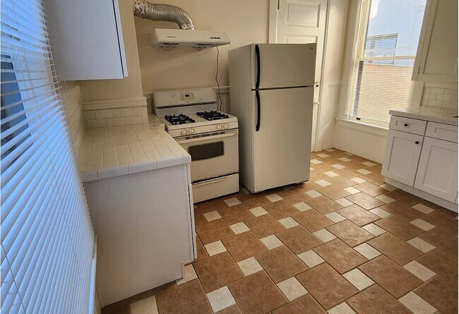 Foto del edificio - 681 Mira Monte Pl