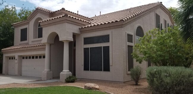Building Photo - 2925 E Cathy Dr