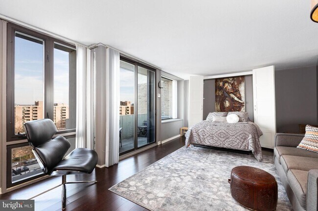 Building Photo - 430 M St SW