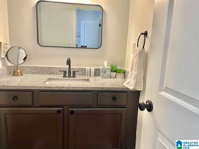 Foto del edificio - 1004 Patton Creek Ln