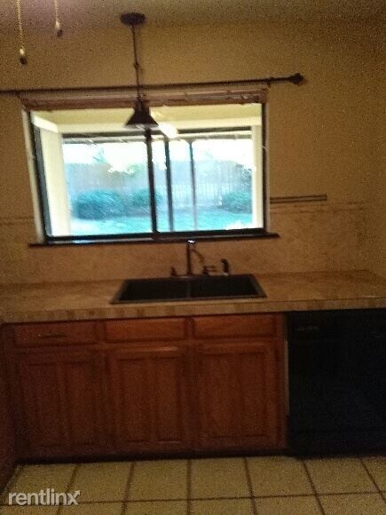 Building Photo - 3 br, 2 bath House - 2700 Shepherds Glen