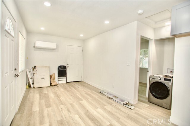 Foto del edificio - 4837 N E St