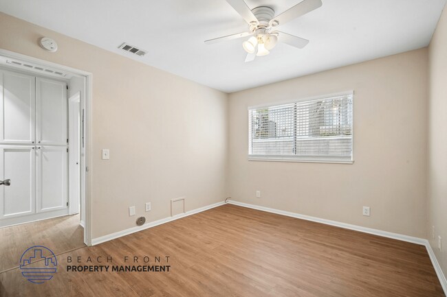 Foto del edificio - 11500 E 215th St