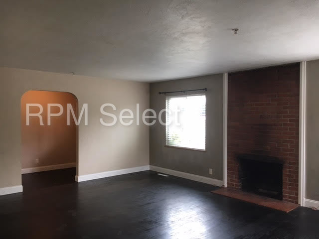 Foto del edificio - 3510 Linda Vista Ave