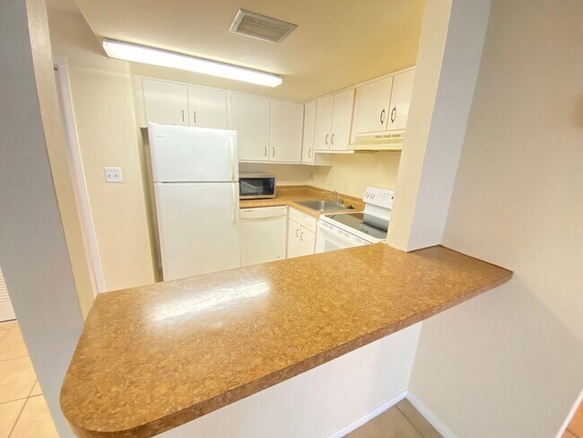 Foto del edificio - Available Now!  Sandy Cove 1/B Top Floor C...