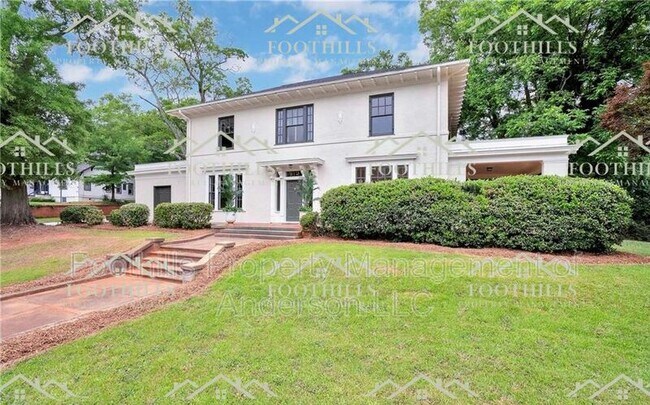 Building Photo - 812 W Whitner St