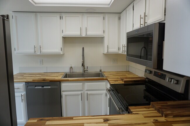 Foto del edificio - 7218 NE 16th Ave