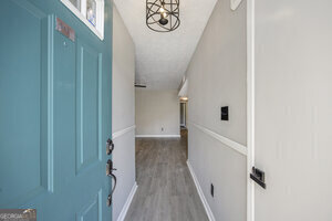 Foto del edificio - 9432 Cypress Ln