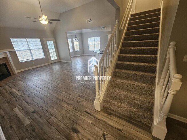 Foto del edificio - 10064 Tally Ho Dr