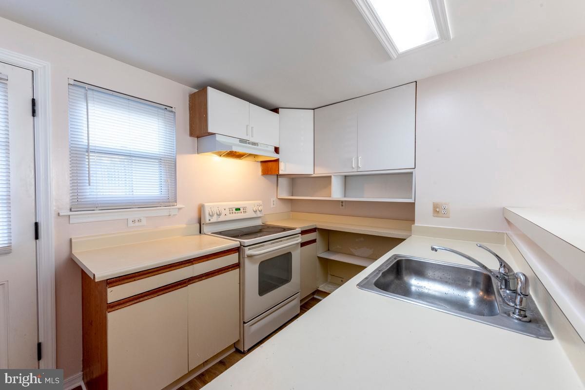 4356 Pembrook Village Dr Unit 65, Alexandria, VA 22309 Condo for Rent