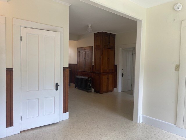 Building Photo - 210 Saint John St