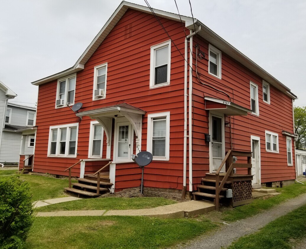 427 Oak St, Indiana, PA 15701 Townhome Rentals in Indiana PA