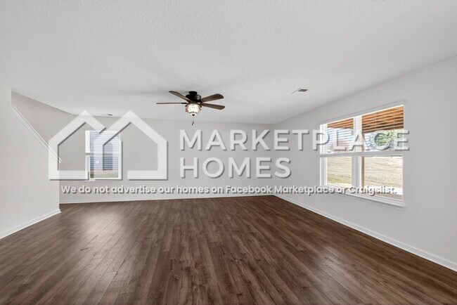 Foto del edificio - 1067 Evan Ct