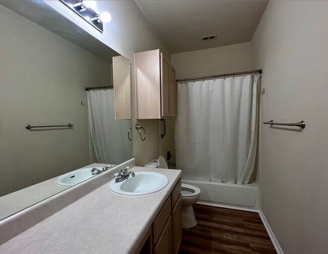 Building Photo - 2623 Crown Arbor Dr