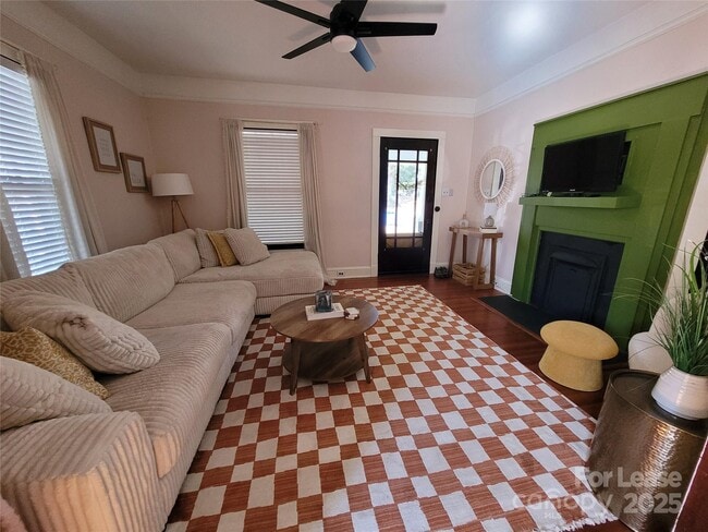 Foto del edificio - 718 Wood St