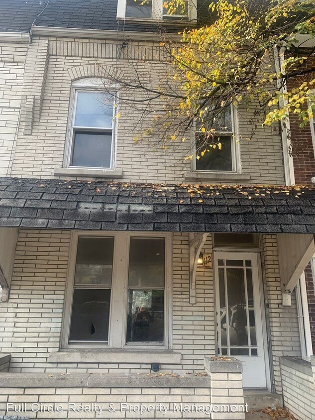 Primary Photo - 4 br, 1 bath House - 412 N 2nd Street