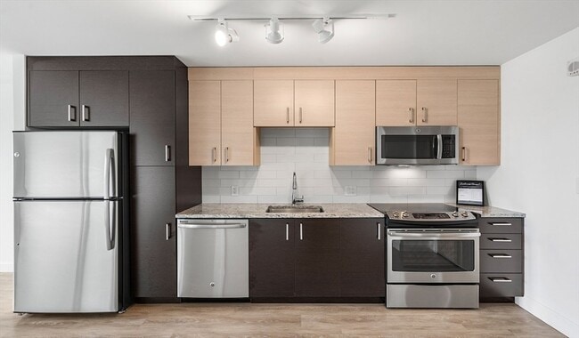 Photo - 99 Kneeland St Apartment