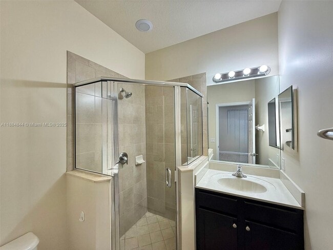 Building Photo - 9252 SW 171st Ct