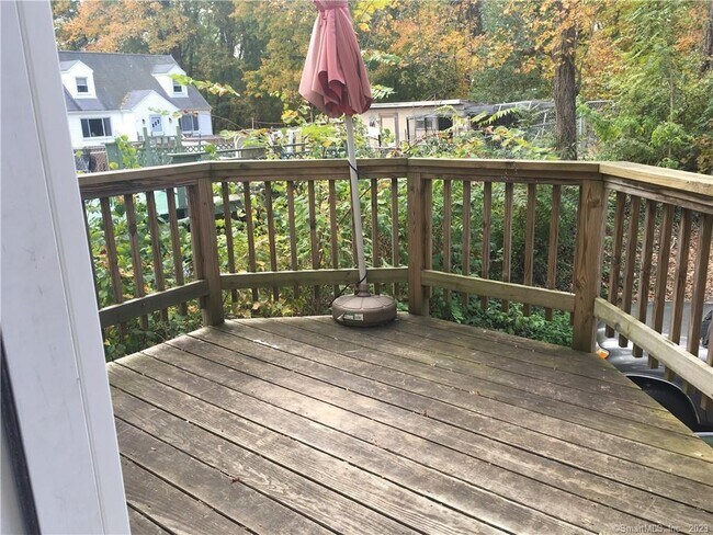 Building Photo - 20 Grove St