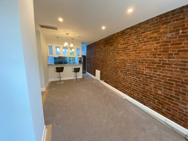 Building Photo - 1417 Massachusetts Ave SE