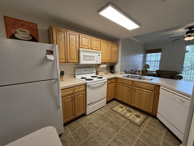 Building Photo - 4751 Travini Cir