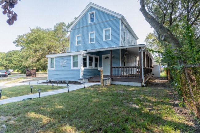 Building Photo - 446 Willoughby Bay Ave
