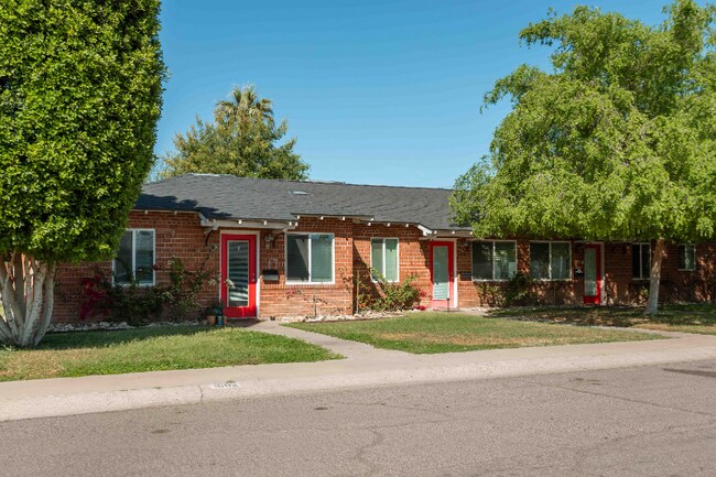 Building Photo - 3338 N 16th Ave