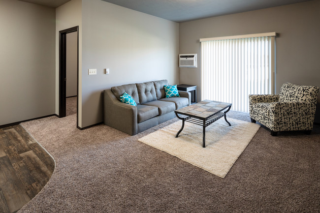 Spacious Living Space - Prairie Trail Village Apartments & Townhomes