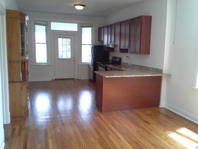 Foto del edificio - 3919 Greenview N Ave