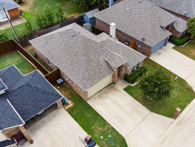 Building Photo - 516 Highpark Ct