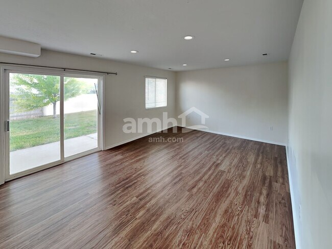 Foto del edificio - 2601 W 1630 N