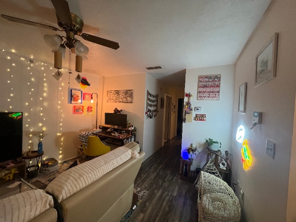 Building Photo - 3600 SW 23rd St