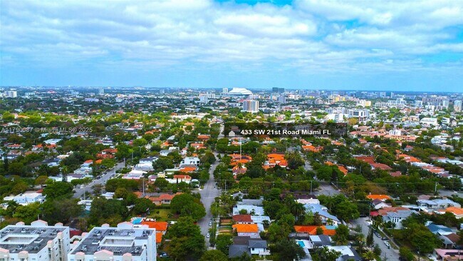 Foto del edificio - 443 SW 21st Rd