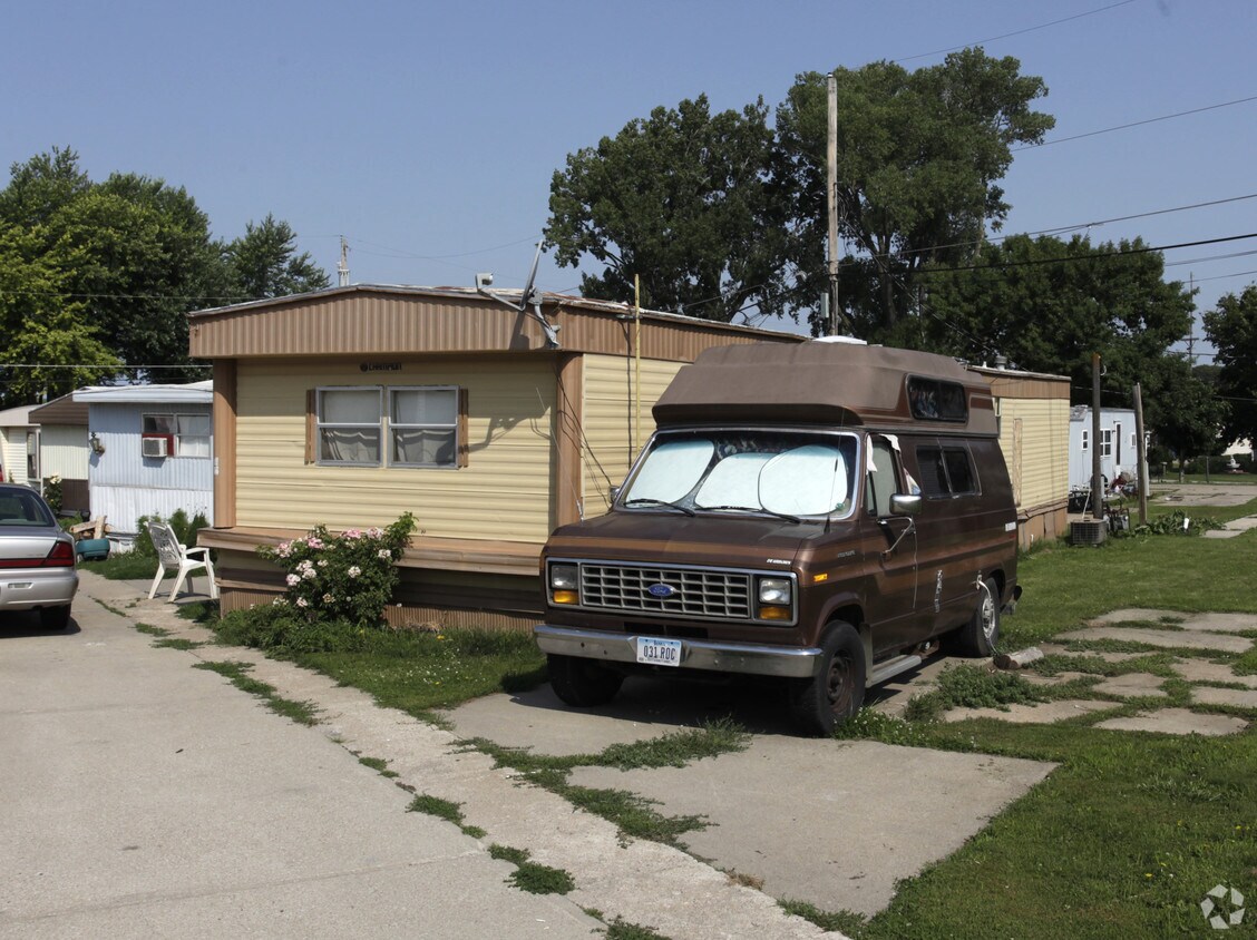 Foto del edificio - Robert's Mobile Home Court