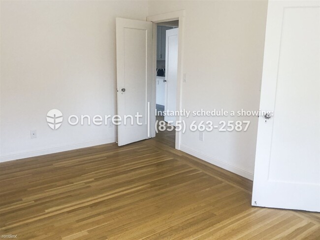 Foto del edificio - 2 br, 1.5 bath House - 2948 Hillegass Ave -