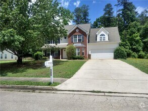 Building Photo - 131 Peachtree Glen Dr
