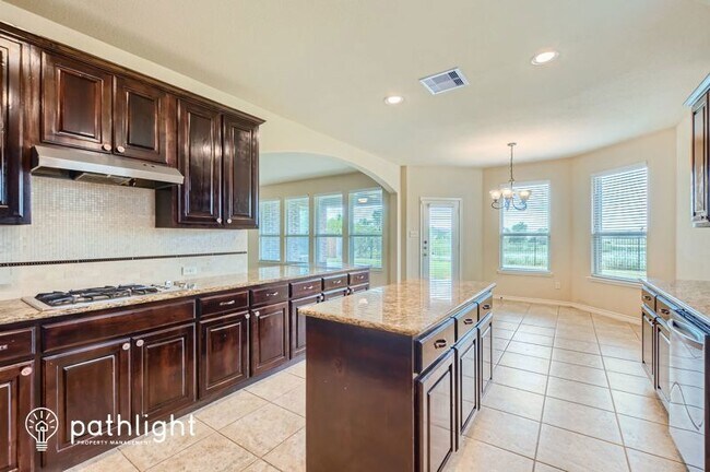 Building Photo - 1044 Lufkin Ln