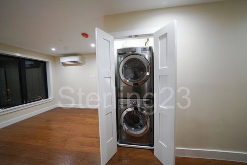 Foto del edificio - 2414 24th Ave