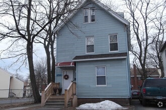 Building Photo - 170 Hazel St