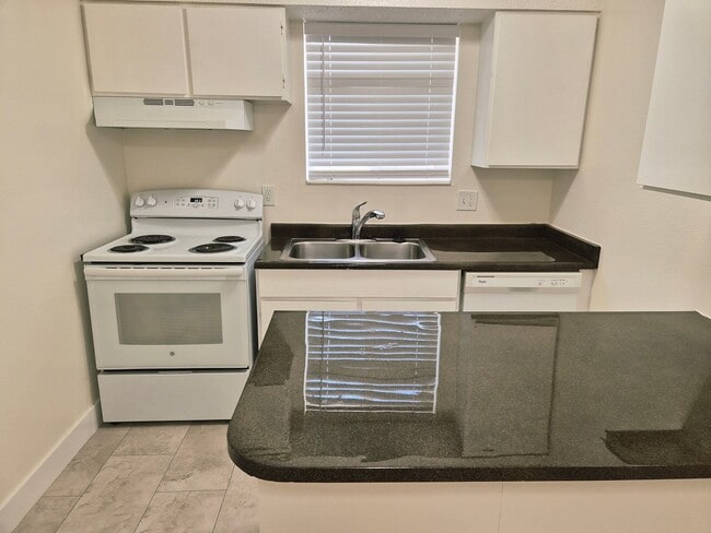 Photo - 2736 S Adams St (South Salt Lake, UT) Apartment