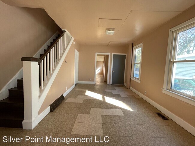 Foto del edificio - 2 br, 1 bath House - 133 Vine