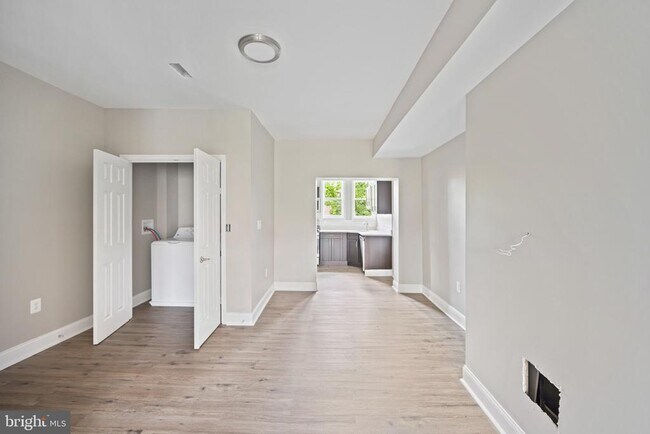 Building Photo - 4828 Pimlico Rd