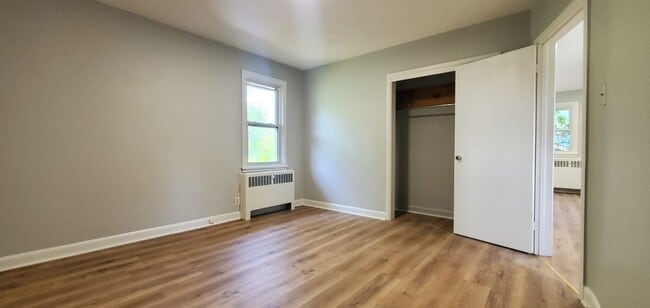 Building Photo - 57 Quinte Vw Dr