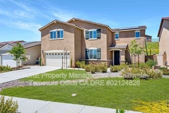 Building Photo - 33116 Table Rock Dr