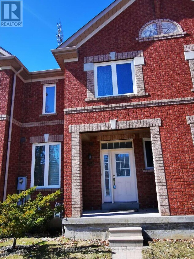 Photo principale - 328 Cranston Park Ave