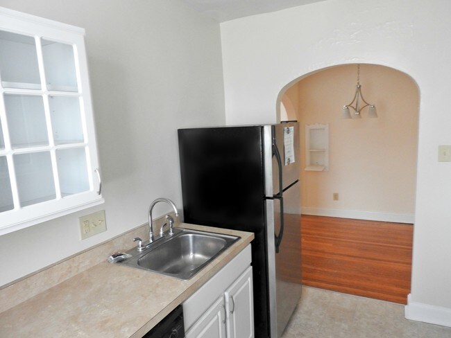 Foto del edificio - 1350 Edwards Road