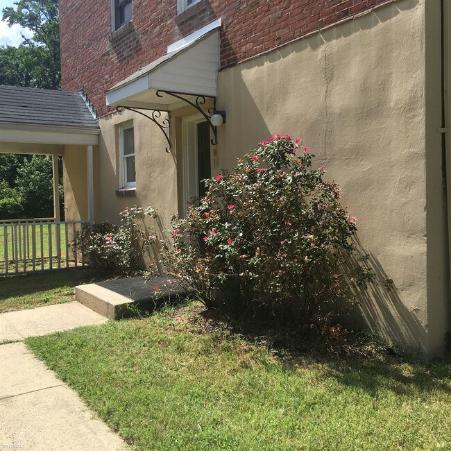 Building Photo - 102 Reider Ct