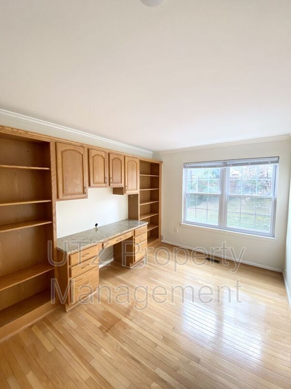 Building Photo - 8711 Gilly Way