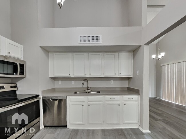 Foto del edificio - 4220 Caldwell Ave